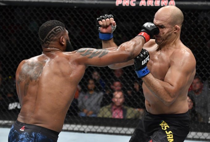 Vídeo - Júnior Cigano é brutalmente nocauteado por Curtis Blaydes no UFC Raleigh