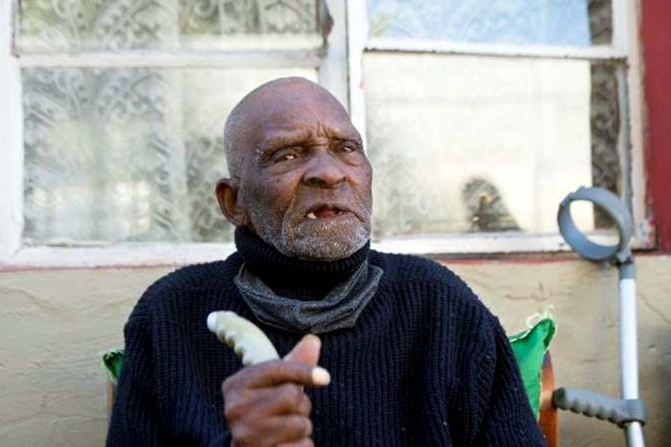 Um dos homens mais velhos do mundo morre na África do Sul aos 116 anos