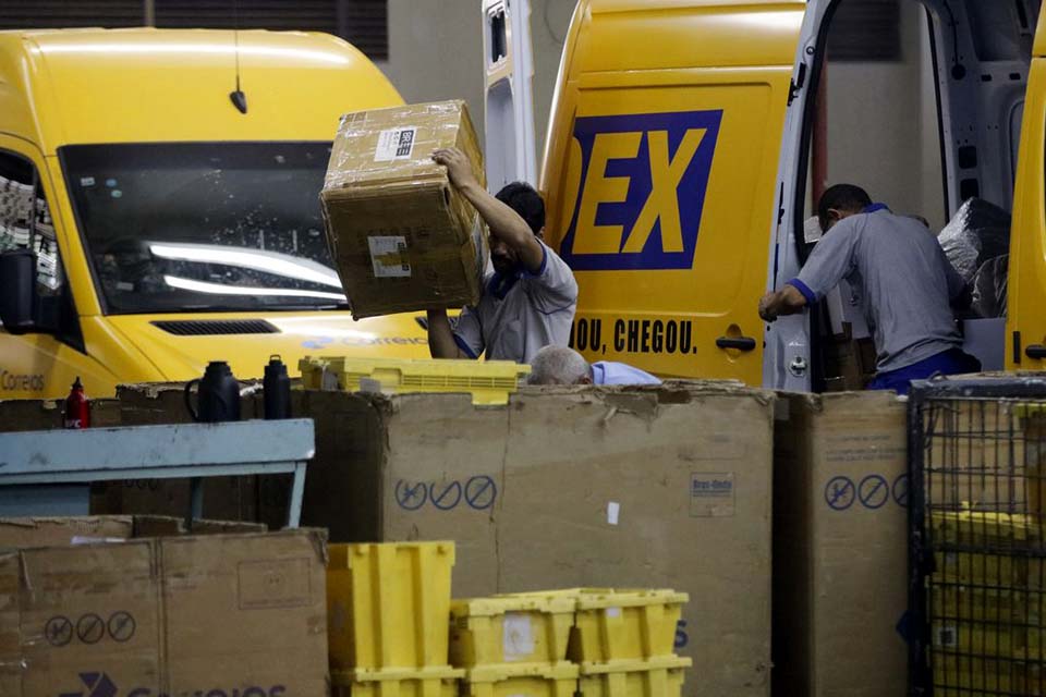 Correios exigem CPF ou CNPJ de remetentes de encomendas nacionais