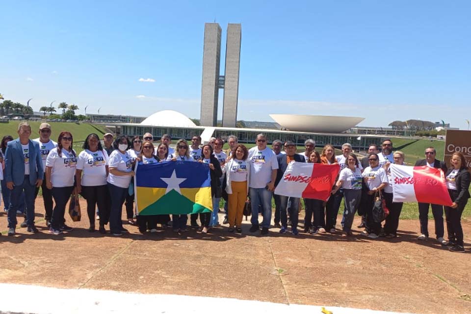 Caravana do SINDSEF-RO participa da aprovação da PEC 07 no Senado Federal