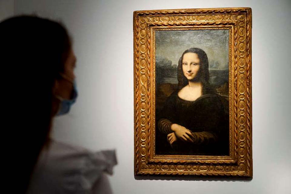 Réplica da Mona Lisa é vendida por 2,9 milhões de euros em leilão em Paris