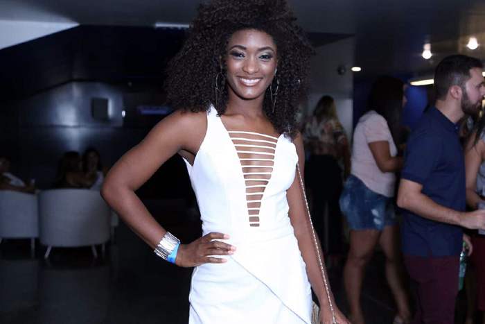 Erika Januza relata caso de racismo em loja: 'Será que estou louca?'