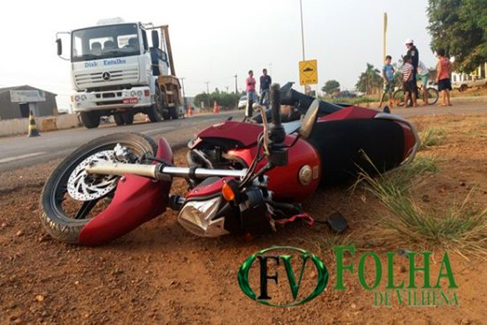 Motociclista fica ferido ao realizar ultrapassagem na BR-174