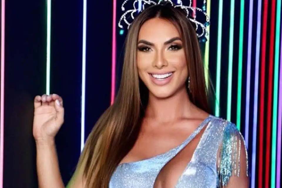 Nicole Bahls comenta sobre a mudança de sua voz em vídeo viral na web