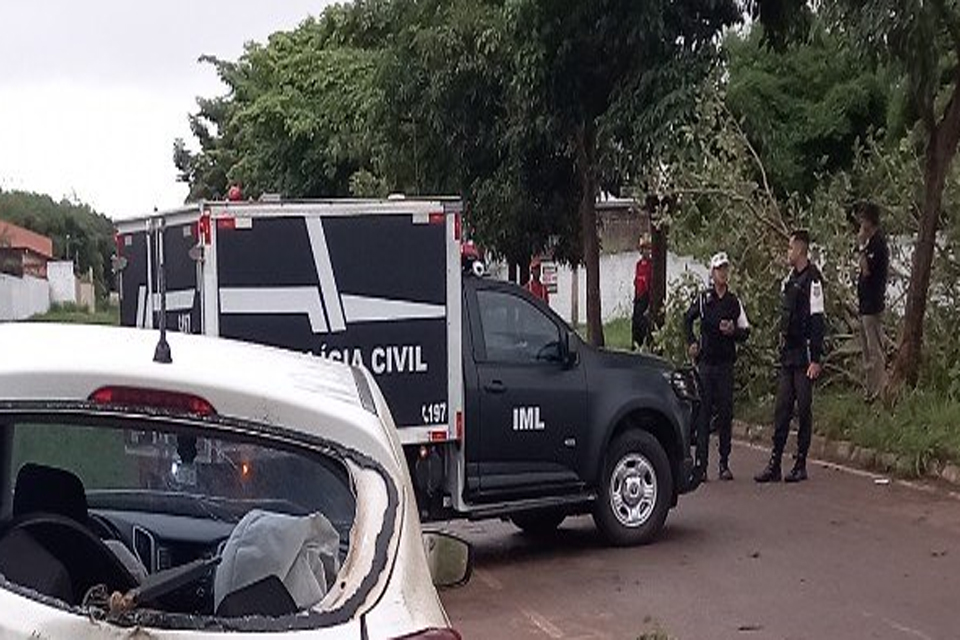 Grave acidente resulta na morte de jovem na Avenida Rio de Janeiro