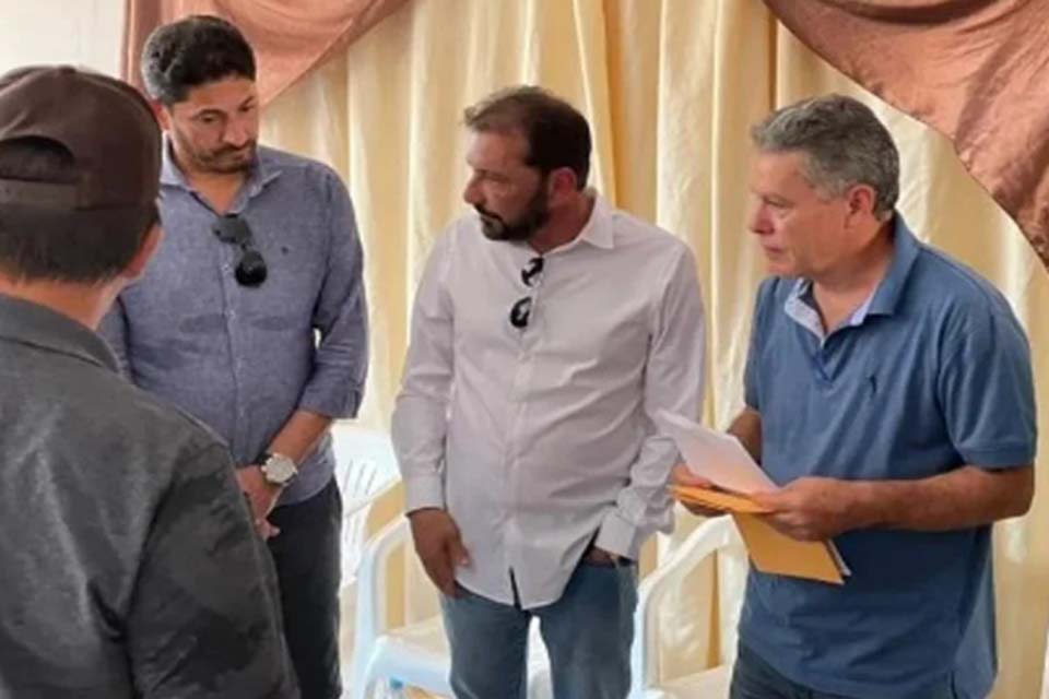 Vereador Márcio Pacele acompanhado do Prefeito Hildon Chaves visita distritos Nova Califórnia, Extrema e Vista Alegre do Abunã