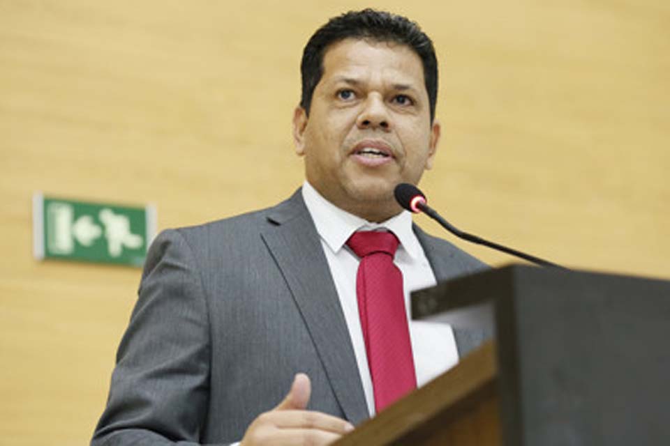 Jair Montes lidera ranking de deputados estaduais com mais proposituras apresentadas
