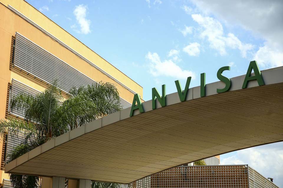 Anvisa define composição de vacinas contra influenza para 2024