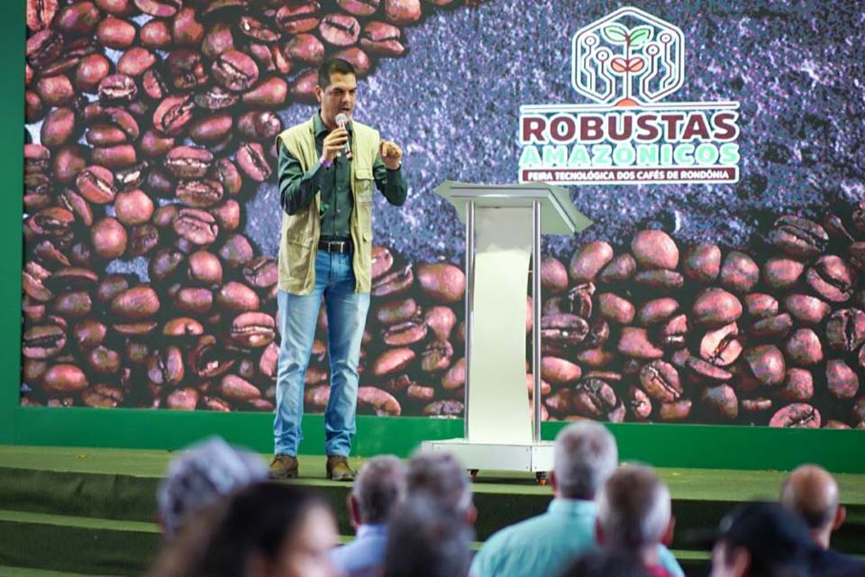 Deputado Cássio Gois enaltece realização da feira Robustas Amazônicos em Cacoal