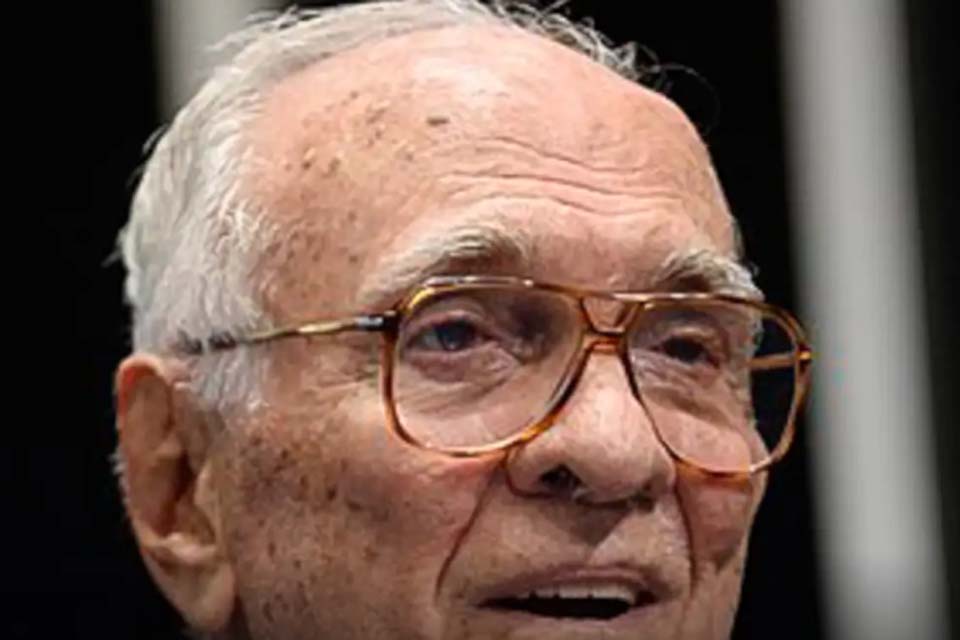 Ex-prefeito do Rio Roberto Saturnino Braga morre aos 93 anos