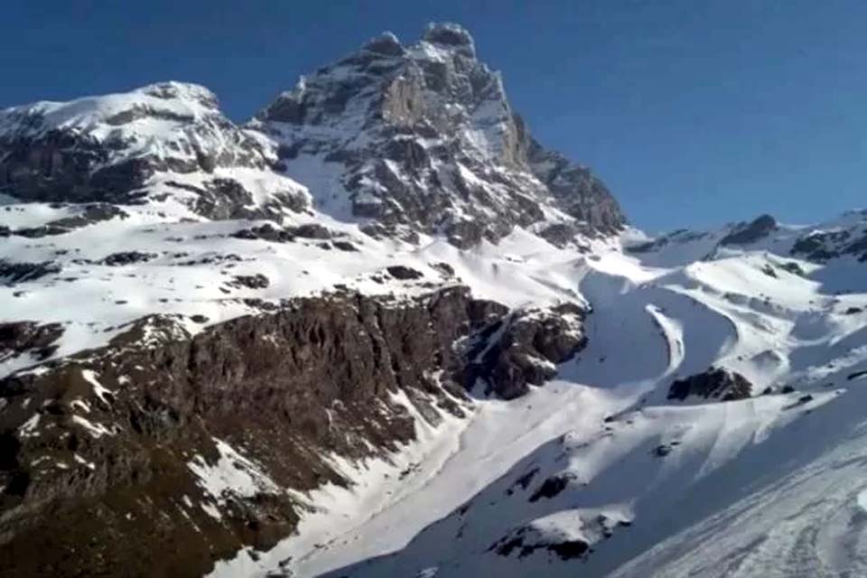 Restos mortais de alpinista sumido há 37 anos são achados nos Alpes