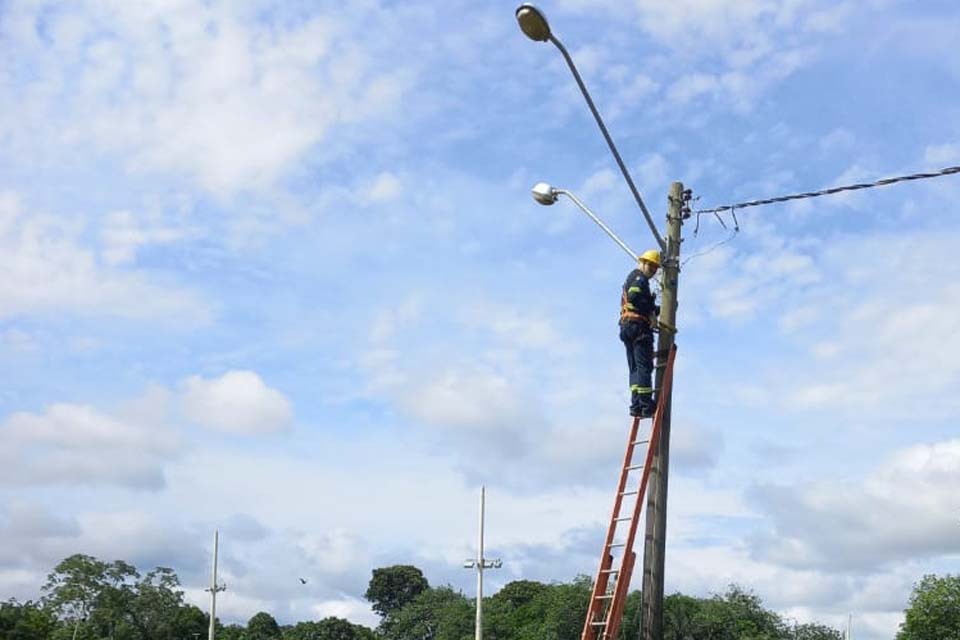 Prefeitura de Porto Velho garante 100% de iluminação pública ao distrito de Nazaré, no baixo Madeira