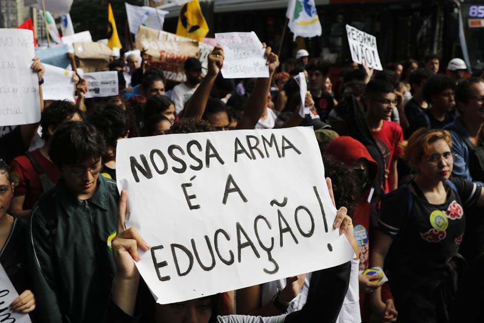 Secretários de Educação levam ao MEC proposta para Novo Ensino Médio