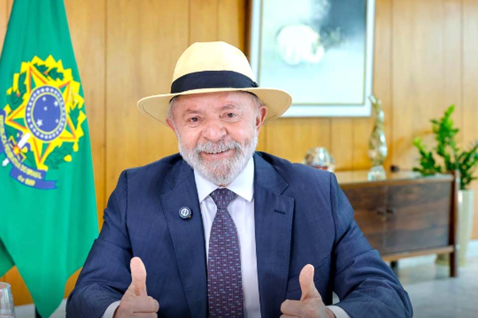 Vamos baixar o custo de vida, afirma Lula