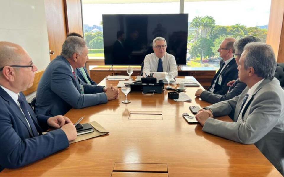 Atricon participa de audiência com o ministro de Relações Institucionais, Alexandre Padilha