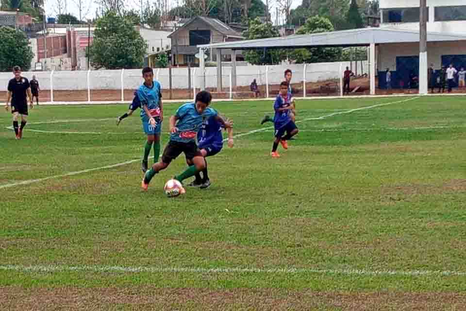 LDCOL/Escolinha 16 aplica goleada na abertura do Rondoniense Sub-13