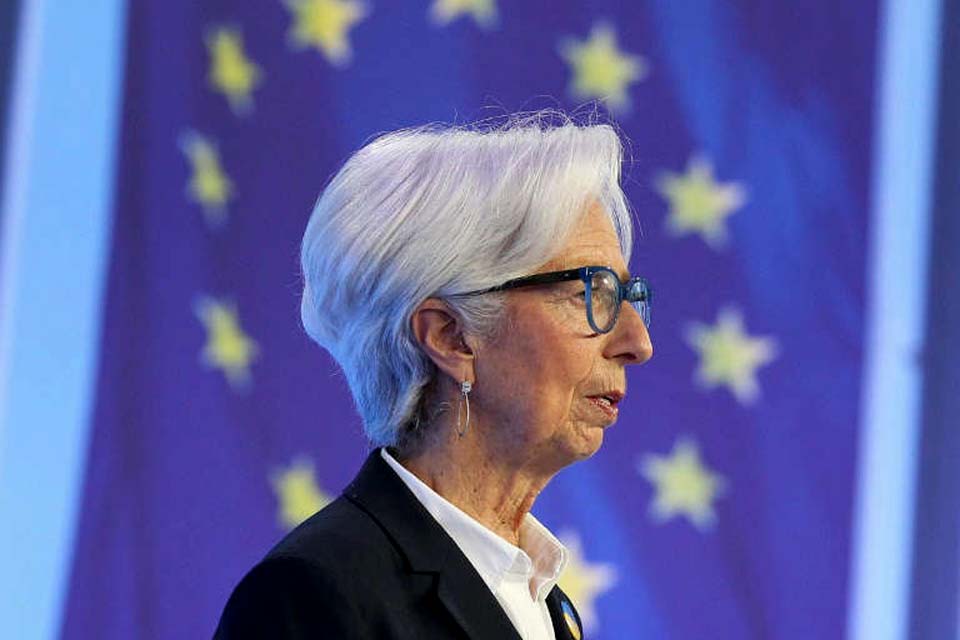 Criptomoedas são 'ameaça' no atual contexto russo, diz Christine Lagarde