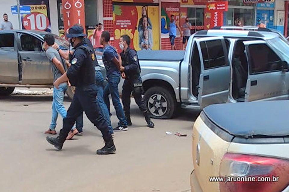  Polícia em Jaru prende homens que cometeram latrocínio em Ouro Preto