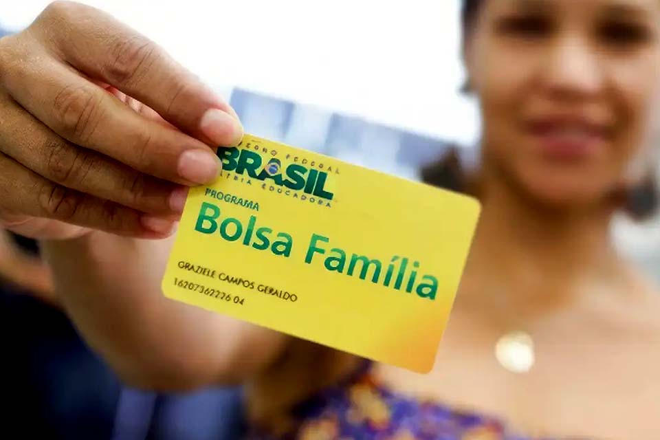 Caixa paga novo Bolsa Família a beneficiários com Número de Inscrição Social de final 5