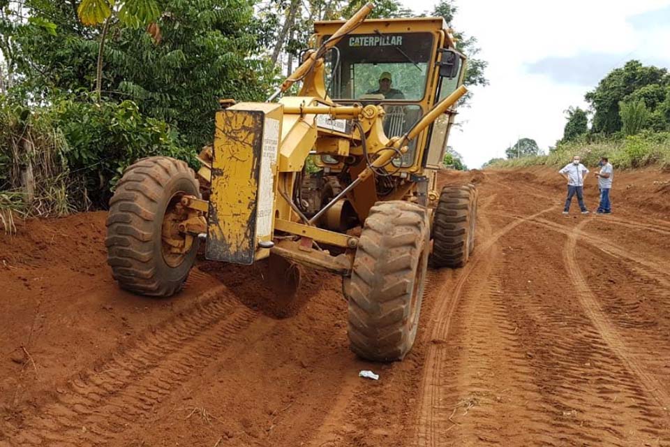 Prefeitura reinicia trabalhos de manutenção e recuperação das estradas vicinais