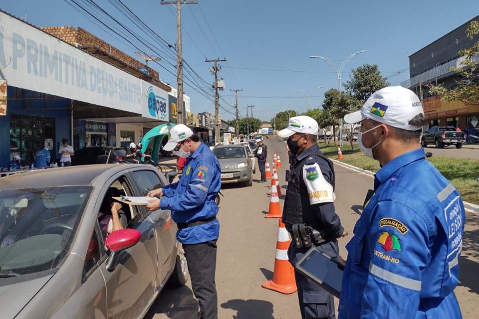 Detran e Polícia Militar realizam fiscalização para combater criminalidade e acidentes no trânsito