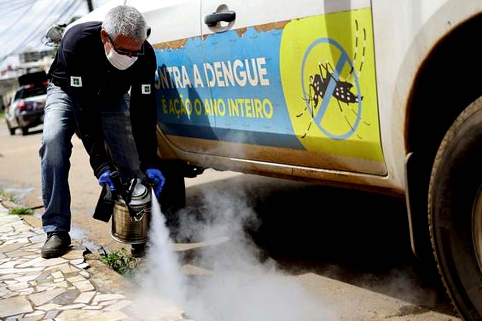 Dengue ainda deve atingir pico, e preocupação é evitar mortes, alerta consultor da OMS