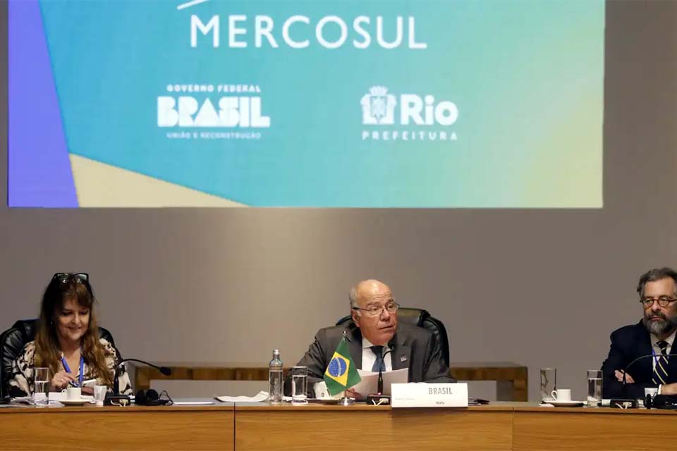 Mauro Vieira espera concluir acordo com União Europeia até fevereiro