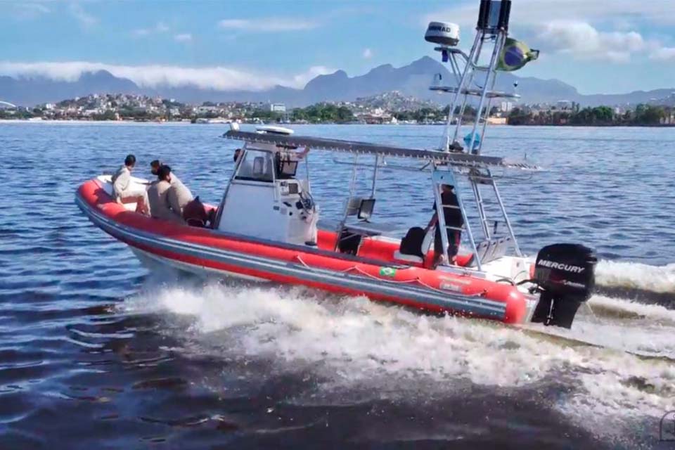 Marinha anuncia criação de lancha não tripulada para monitoramento