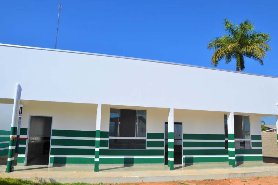 Secretaria Municipal de Educação inaugura salas de aula em escola de ensino infantil