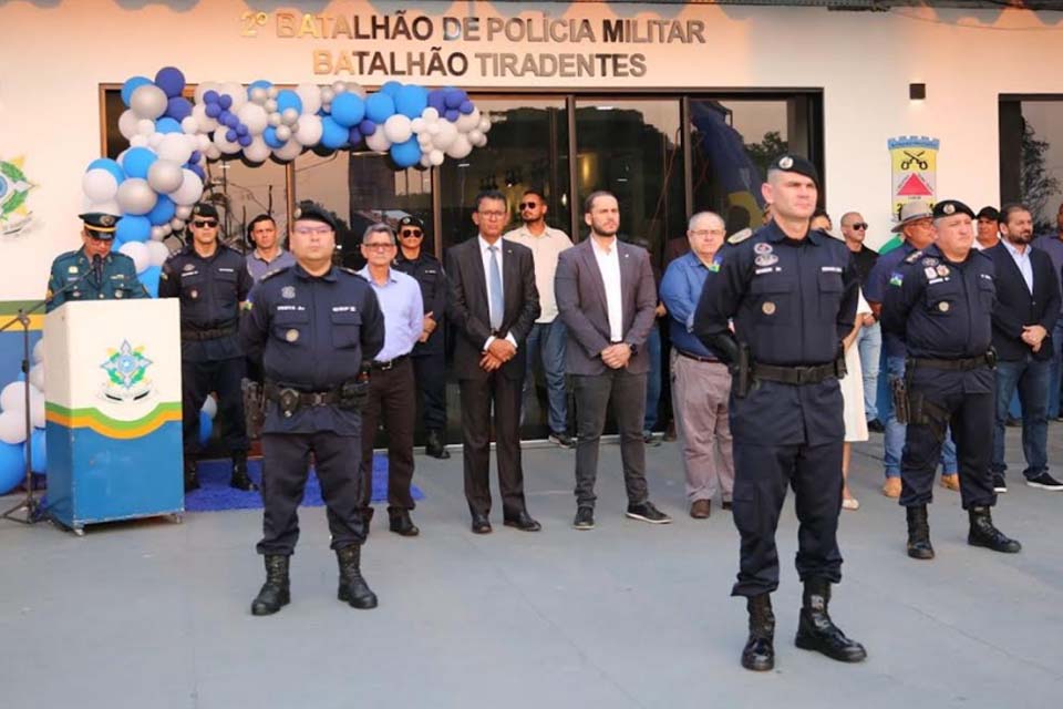 Prefeitura Municipal de Ji-Paraná e AMT recebem medalha de Mérito Batalhão Tiradentes