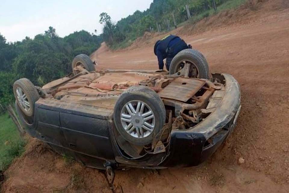 Policial fica ferido após acidente na zona rural de São Miguel do Guaporé