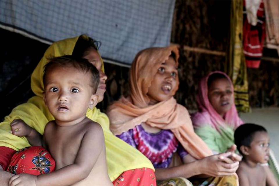 Ataque mata sete pessoas em campo de refugiados em Bangladesh