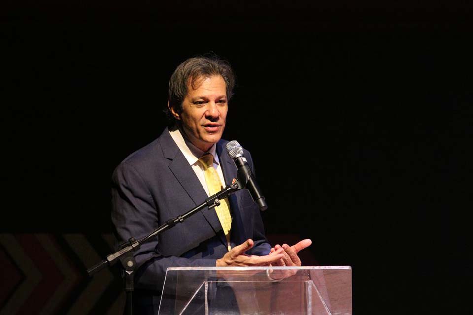 Haddad: aumento da produtividade requer mudança no sistema tributário