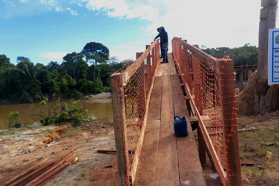 Com recuo de enchente, obras de construção da nova ponte sobre o rio Jamari, na RO-459, são retomadas