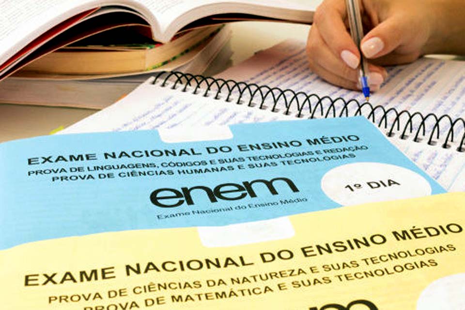 Ministro da educação diz que realização do Enem está garantida 