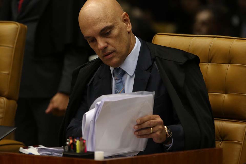 Moraes nega pedido de Silveira para revogar tornozeleira eletrônica