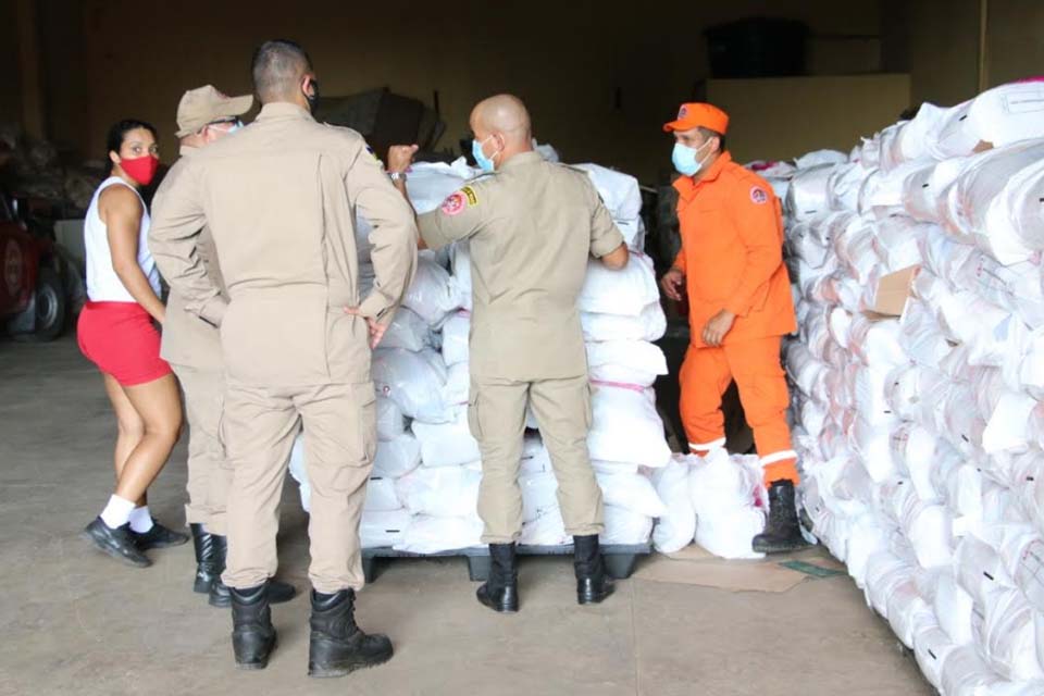 UNOPS, MPT, Justiça do Trabalho e Corpo de Bombeiros entregam duas mil cestas básicas para famílias de Rondônia