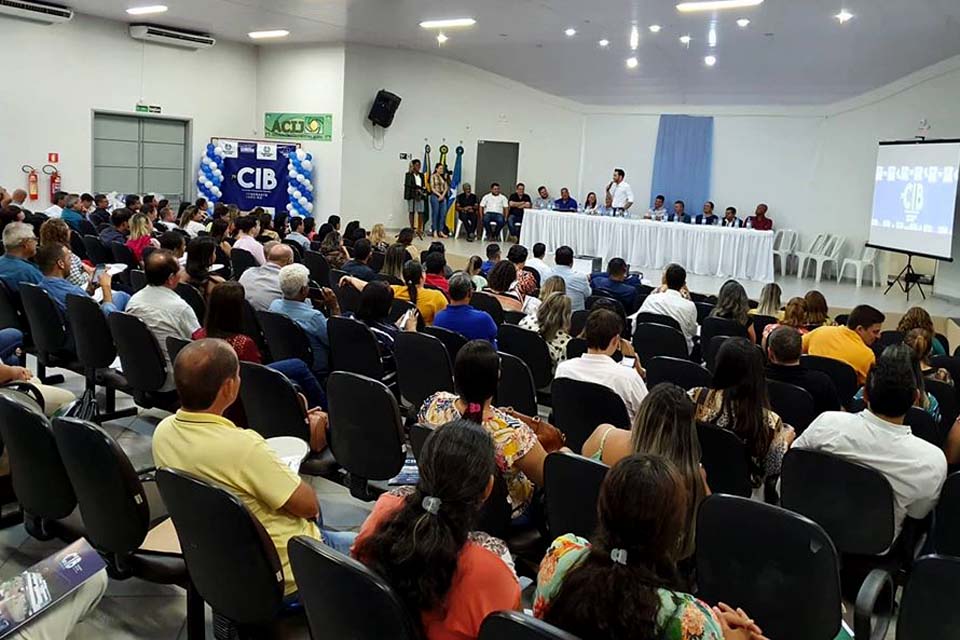 Durante encontro secretários dos 52 municípios discutem melhorias para a saúde pública 