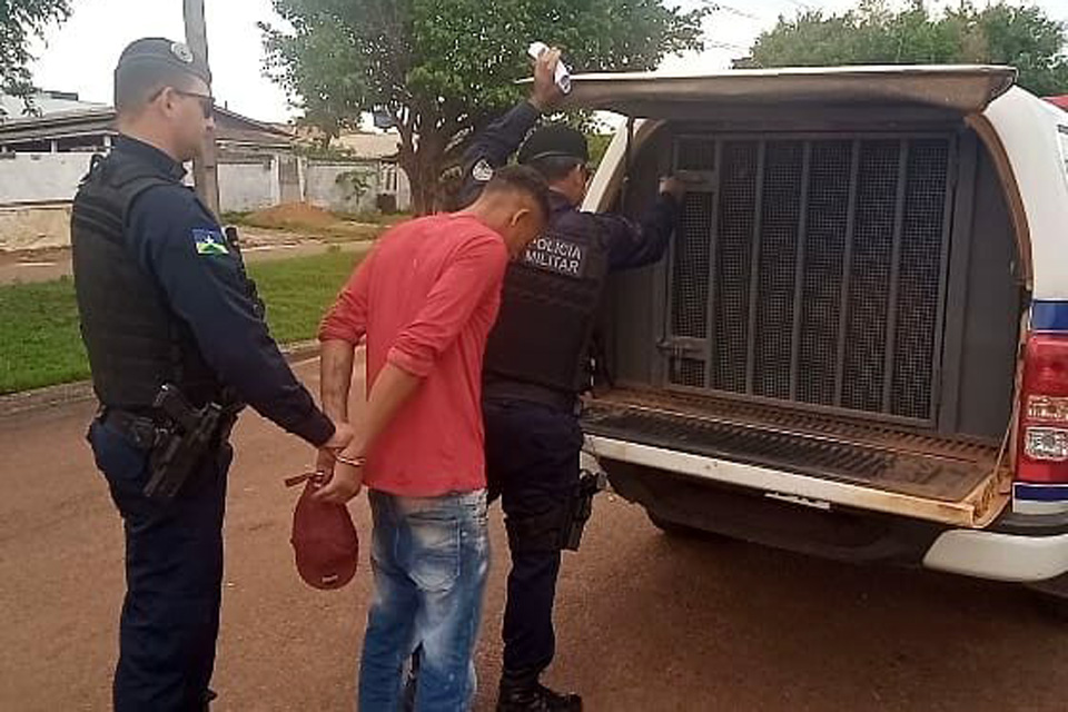 Acusado de roubo é preso pela PM em cumprimento de mandado 