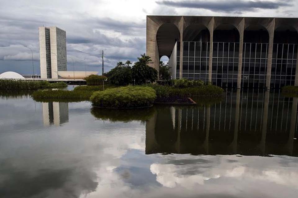 Brasil desiste de disputa sobre subsídios comerciais do Canadá na OMC