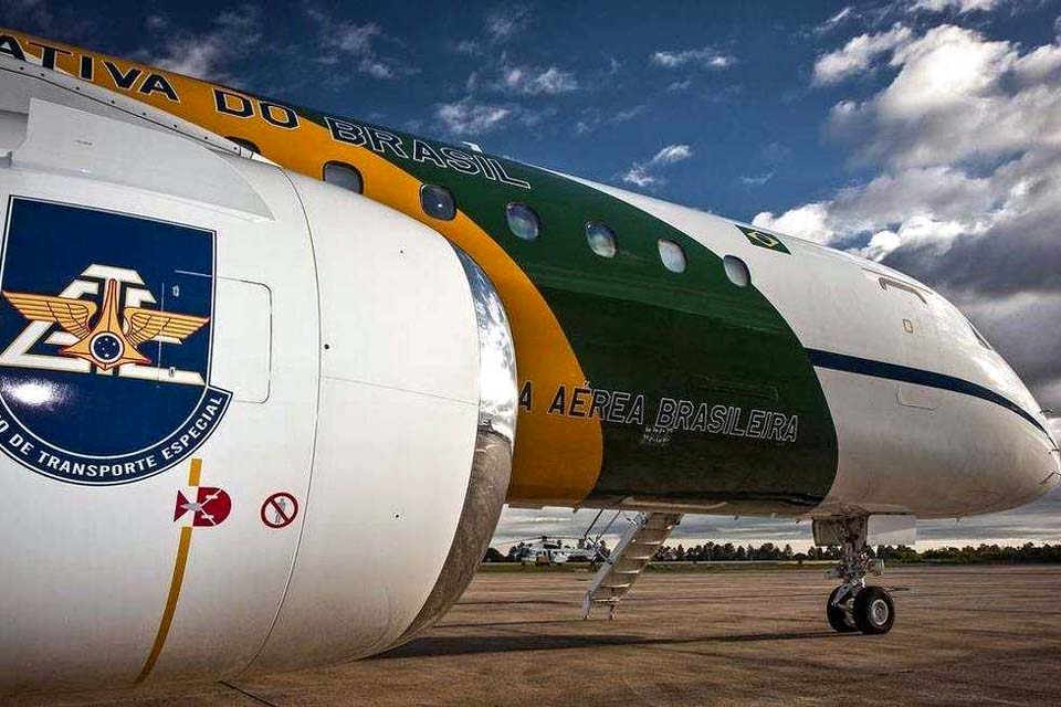 PF investiga suspeita de tráfico internacional de drogas em aviões da FAB