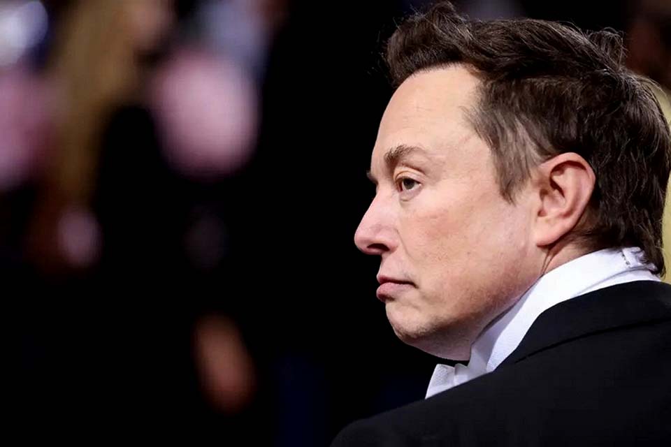 Elon Musk é acusado de assediar funcionária da SpaceX e pagar US$ 250 mil pelo silêncio