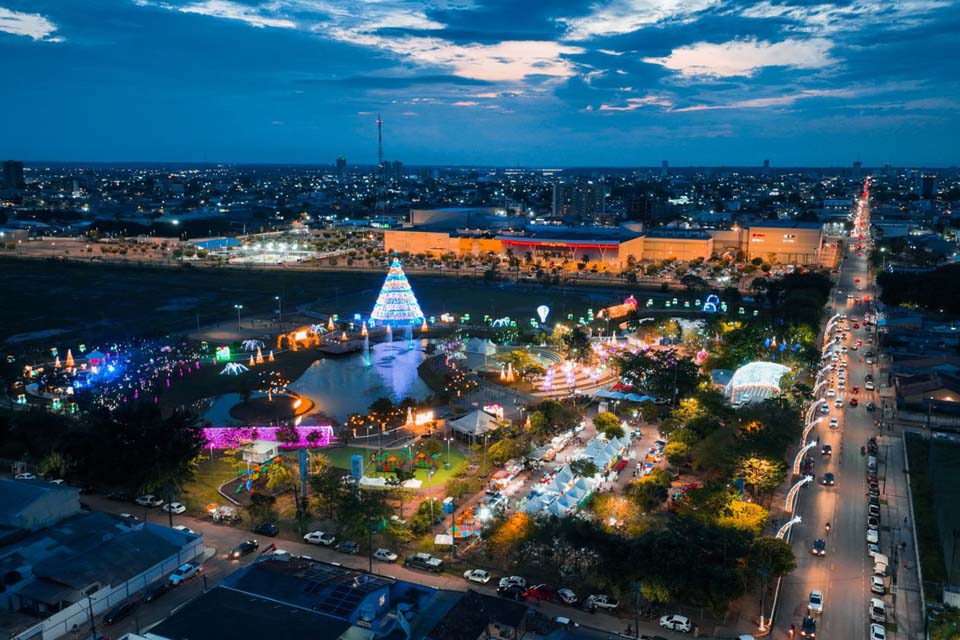 Prefeitura  segue com programação gratuita no Parque da Cidade; evento é referência em beleza e decoração natalina