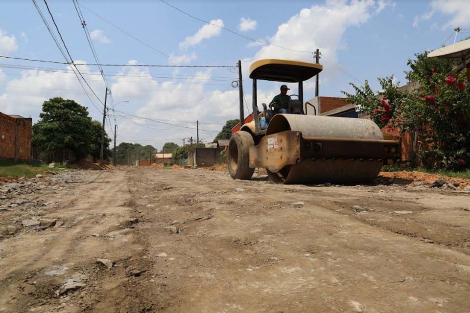 Obras de pavimentação avança no bairro Boa Esperança; nas ruas Alagoas, Beija Flor e Irati, a Semosp já aplicou o BNG