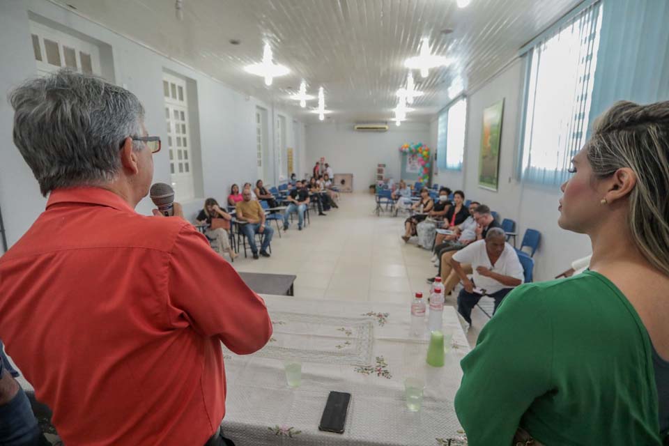 Capacitação prepara candidatos ao programa Apadrinhando uma História 