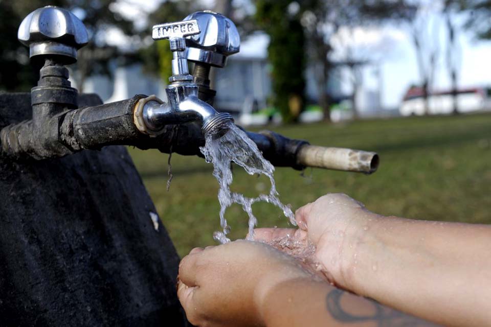 Projeto de Lei obriga reaproveitamento de águas de esgoto e de chuva