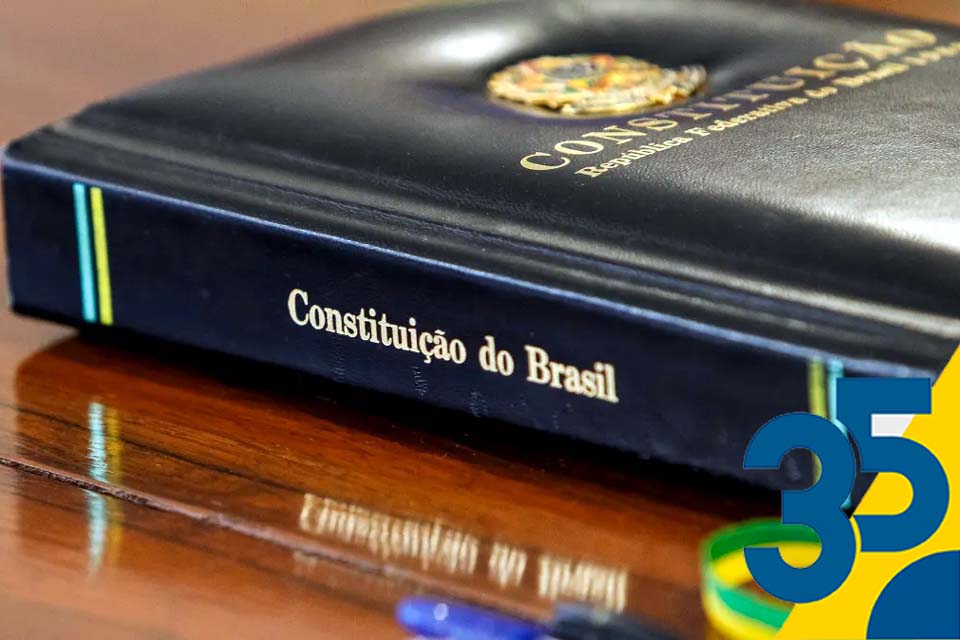 Brasil comemora 35 anos da constituição cidadã: Um marco na história