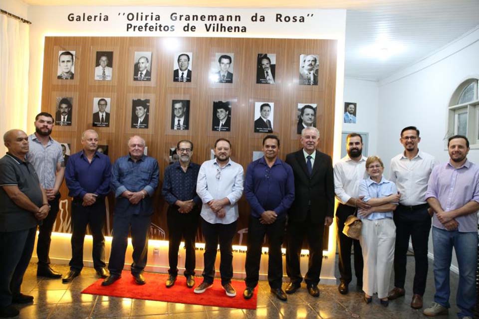 Prefeitura de Vilhena Inaugura Galeria dos Prefeitos no Gabinete do Paço Municipal