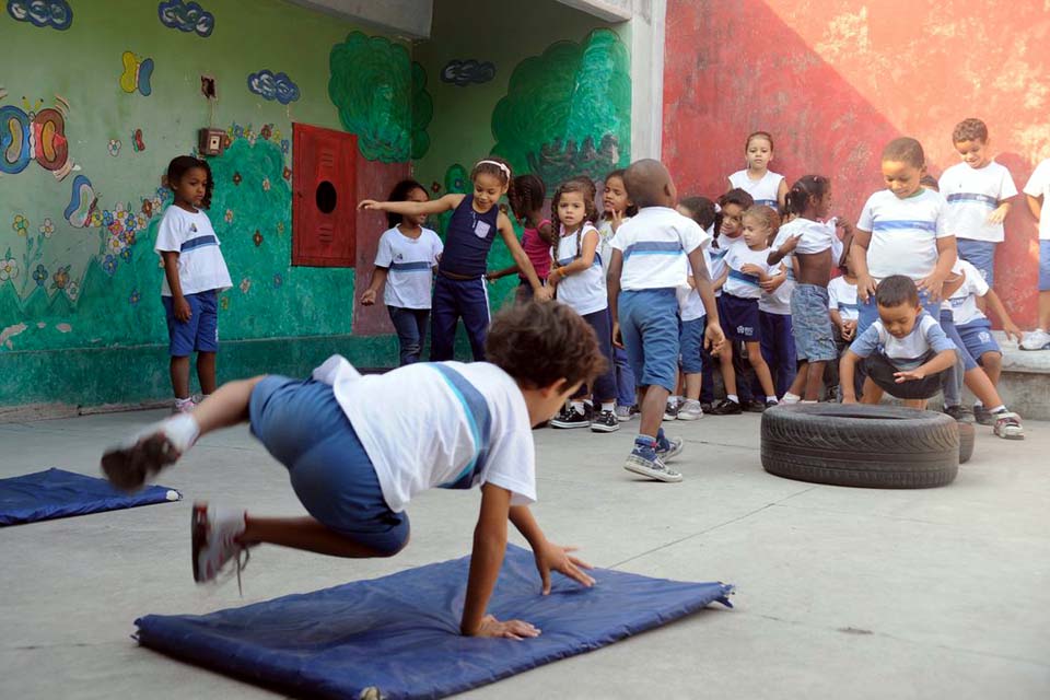 Ministério da Educação prorroga prazos do Escola Integral para locais em calamidade