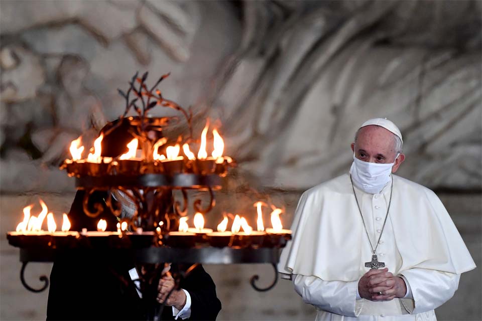 Papa Francisco clama por paz e diálogo em Cuba após onda de protestos 